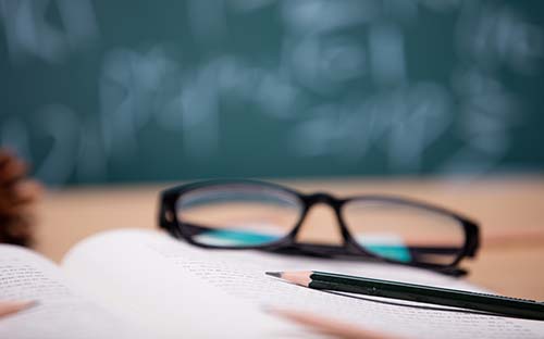 本科自考工商管理就業(yè)前景好嗎？