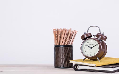 自考?xì)v年真題的重要性？