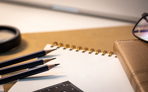 自考考試題目出題的依據(jù)是什么?