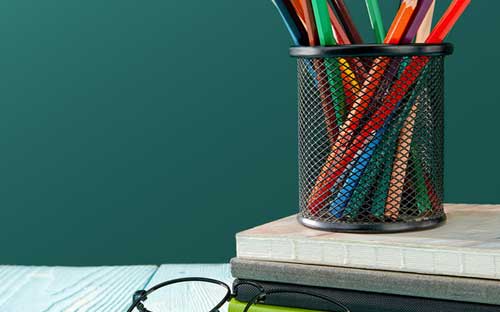 山東成人高考考公務(wù)員條件？