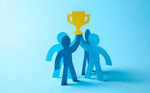 成人高考選擇題用什么筆答題？