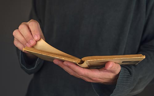 成人高考學(xué)?？梢孕薷膯?？