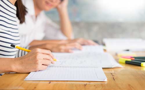 自考報(bào)考專業(yè)?？紤?yīng)該怎么辦?