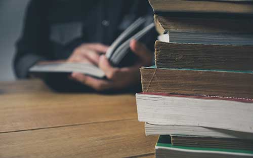 如何安排自學(xué)考試的科目？