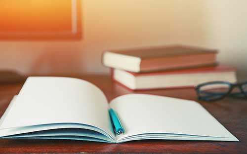 中醫(yī)學(xué)專業(yè)成人高考考試科目有哪些？