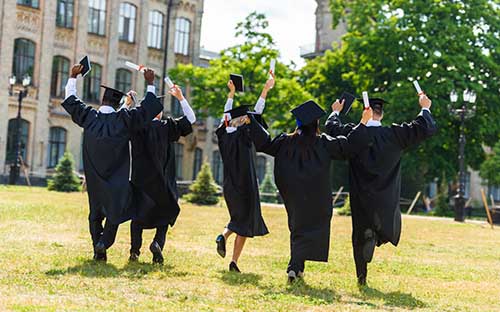 湖北成人高考網(wǎng)上報名條件有哪些？需要準備哪些材料？