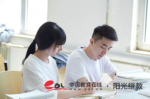 自考畢業(yè)證怎么申請(qǐng)？怎么領(lǐng)??？