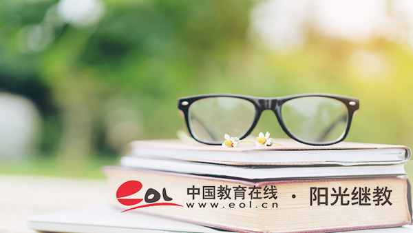 成人高考被錄取了可以換學(xué)校嗎？征集志愿錄取可能性大嗎？