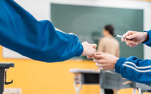 成人高考報(bào)名醫(yī)學(xué)類專業(yè)好考嗎？好就業(yè)嗎？