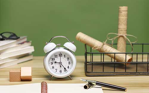 成考本科多少年拿證？已經(jīng)有學(xué)籍了還能再考嗎？