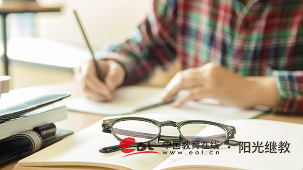 自考新生報(bào)名時(shí)間是何時(shí)？考核有哪些注意事項(xiàng)？