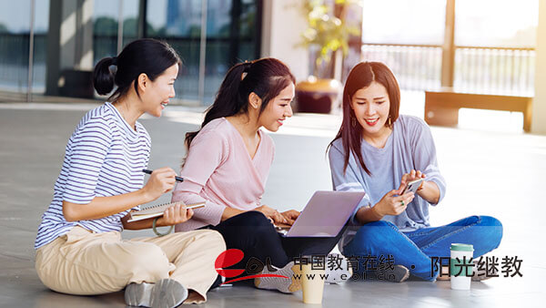 自考報名時間安排在幾月？如何選報專業(yè)？