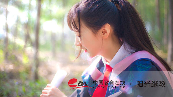 成人高考應(yīng)該如何報(bào)名考試？需要滿足哪些要求？