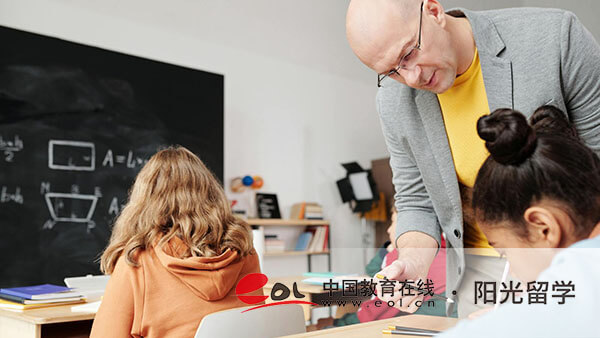 俄羅斯動(dòng)畫(huà)專(zhuān)業(yè)研究生留學(xué)費(fèi)用需要多少錢(qián)