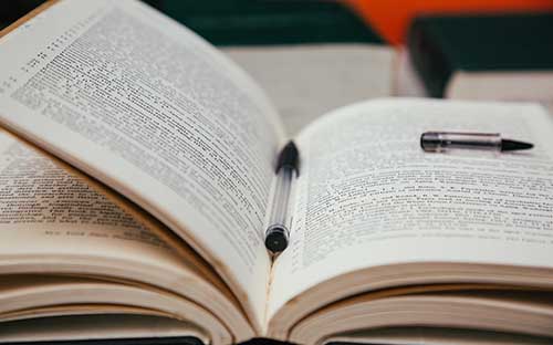自考的報考專業(yè)有哪些？需要準備哪些書？