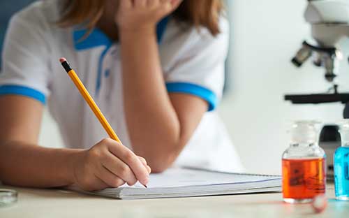 臨安區(qū)自考報名時間是怎么安排的？要選擇什么專業(yè)？