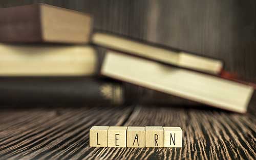自考報(bào)名后什么時(shí)候去現(xiàn)場(chǎng)確認(rèn)？考場(chǎng)一般是怎么安排的？