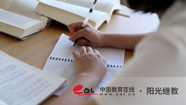 報(bào)名河北自考本科有什么要求？要考哪些科目？